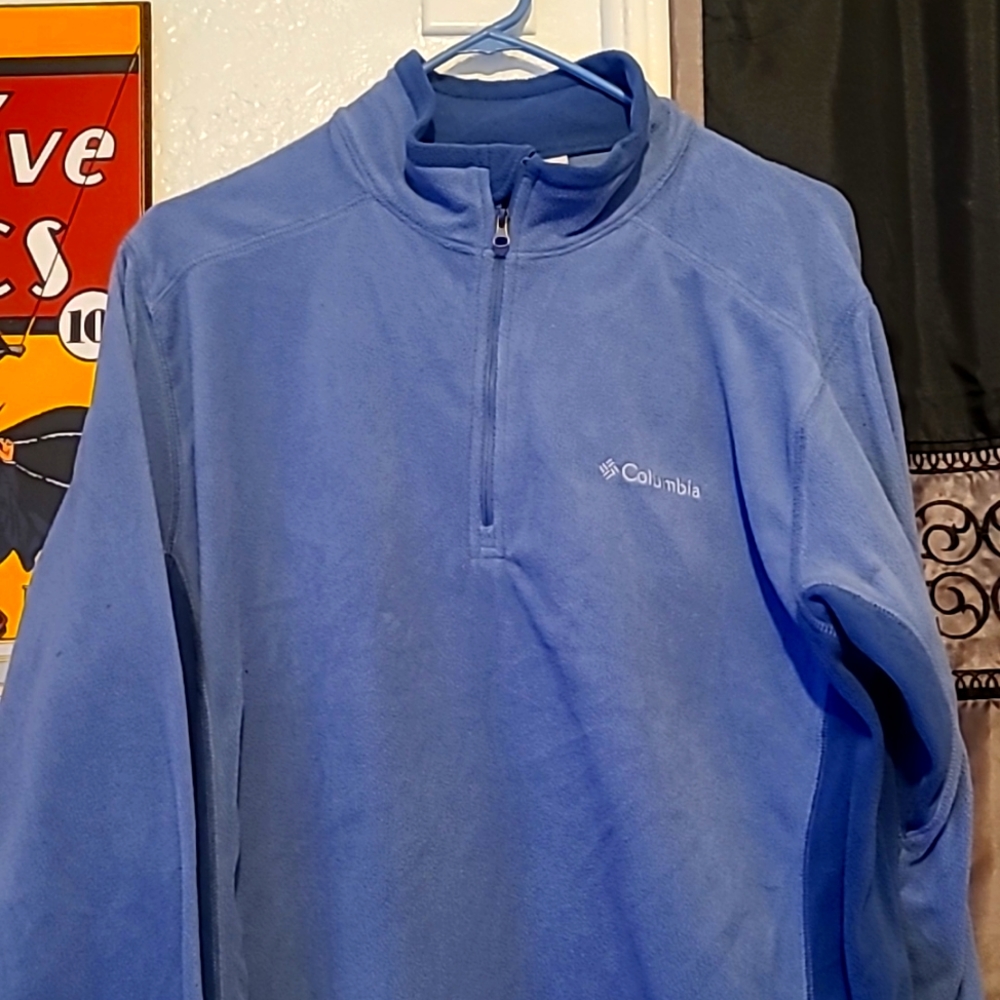 Columbia fleece sweater
